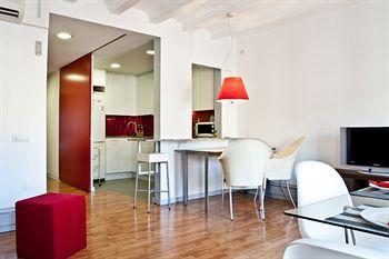 La Pedrera Apartment Barcelona Exterior photo