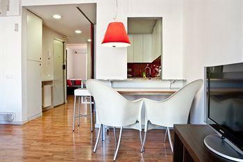 La Pedrera Apartment Barcelona Exterior photo